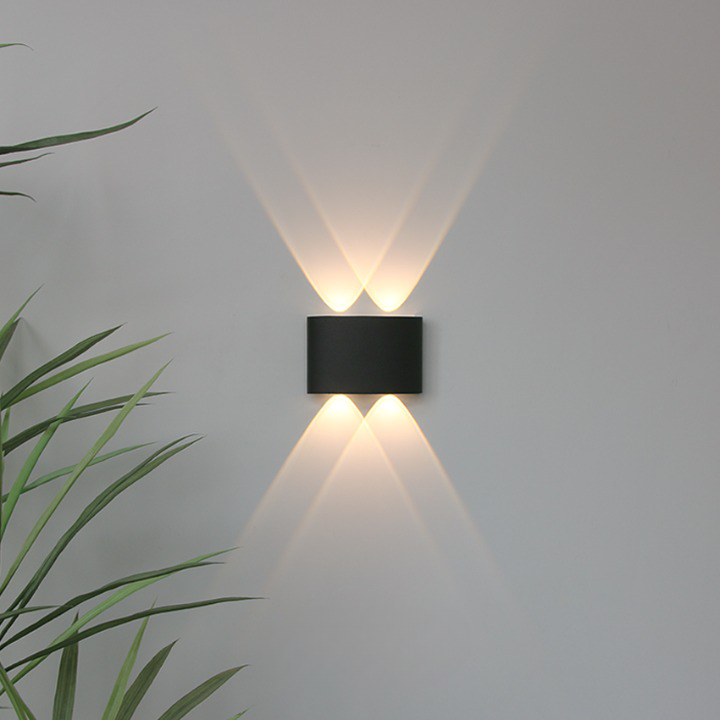 Indoor/Outdoor Wall Light
