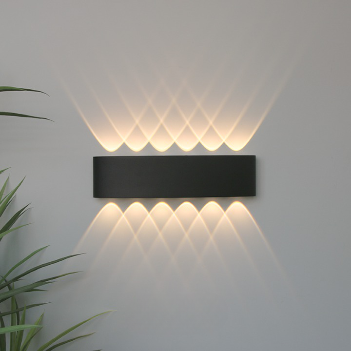Indoor/Outdoor Wall Light