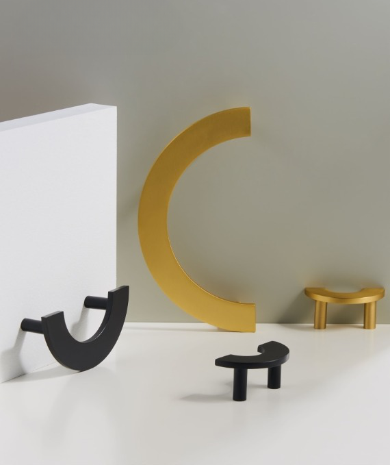 Light Lux Semi Circle Handle & Knob