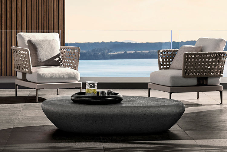 Light Lux Oval Grande Table