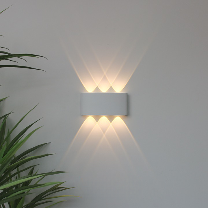 Indoor/Outdoor Wall Light