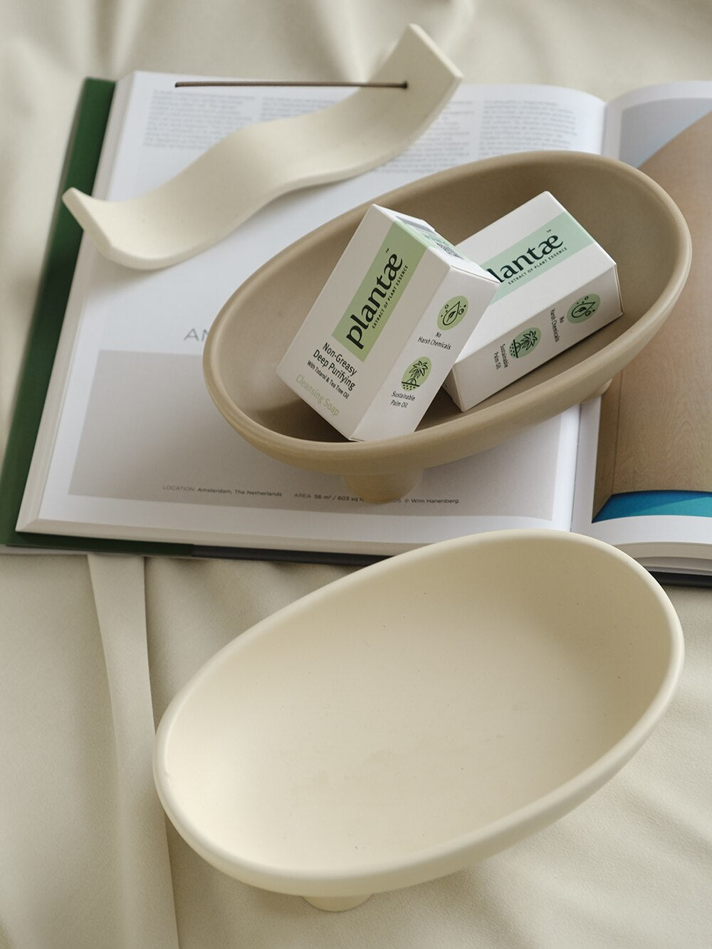 Small Three-Legs Ceramic Dish