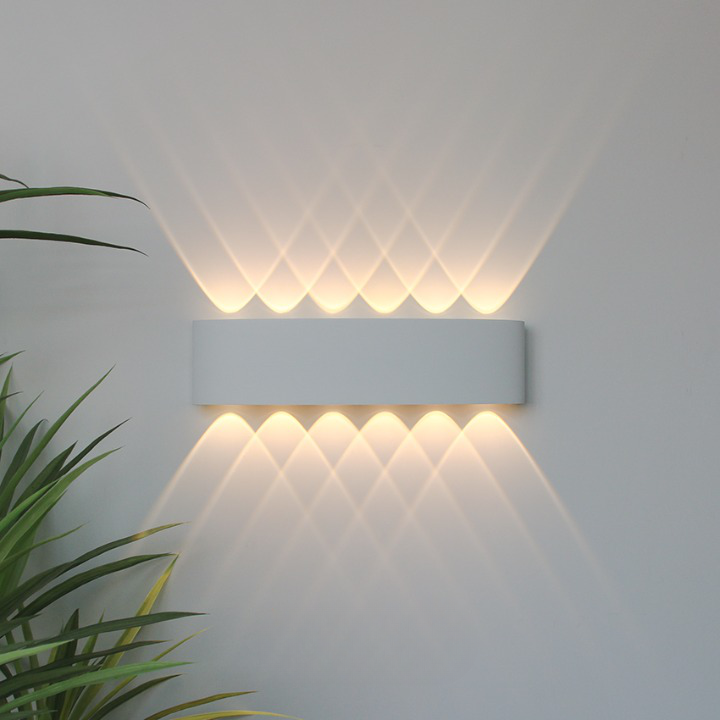 Indoor/Outdoor Wall Light