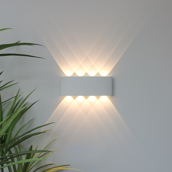 Indoor/Outdoor Wall Light