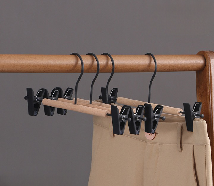 Classic Hanger Rack with Clips