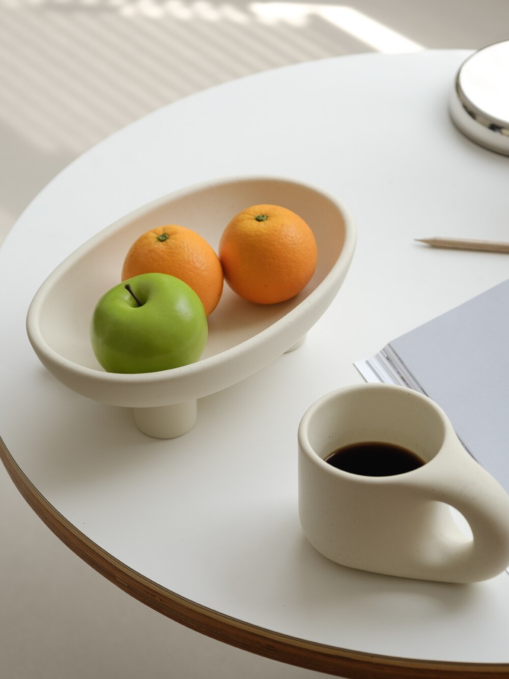 Big Small Three-Legs Ceramic Dish