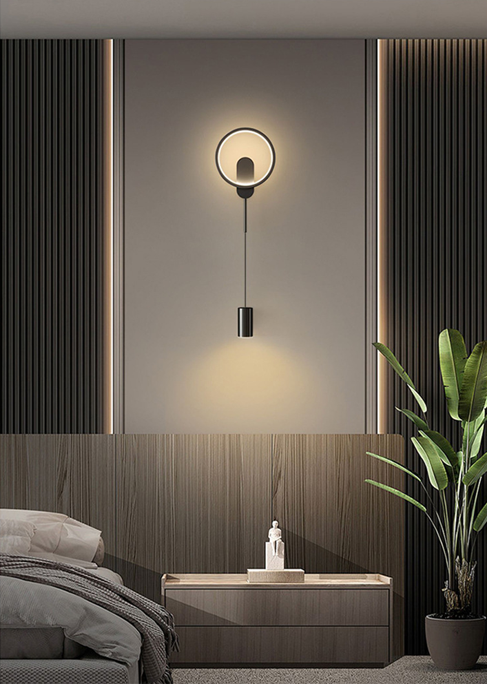 Key Shape Wall Lamp