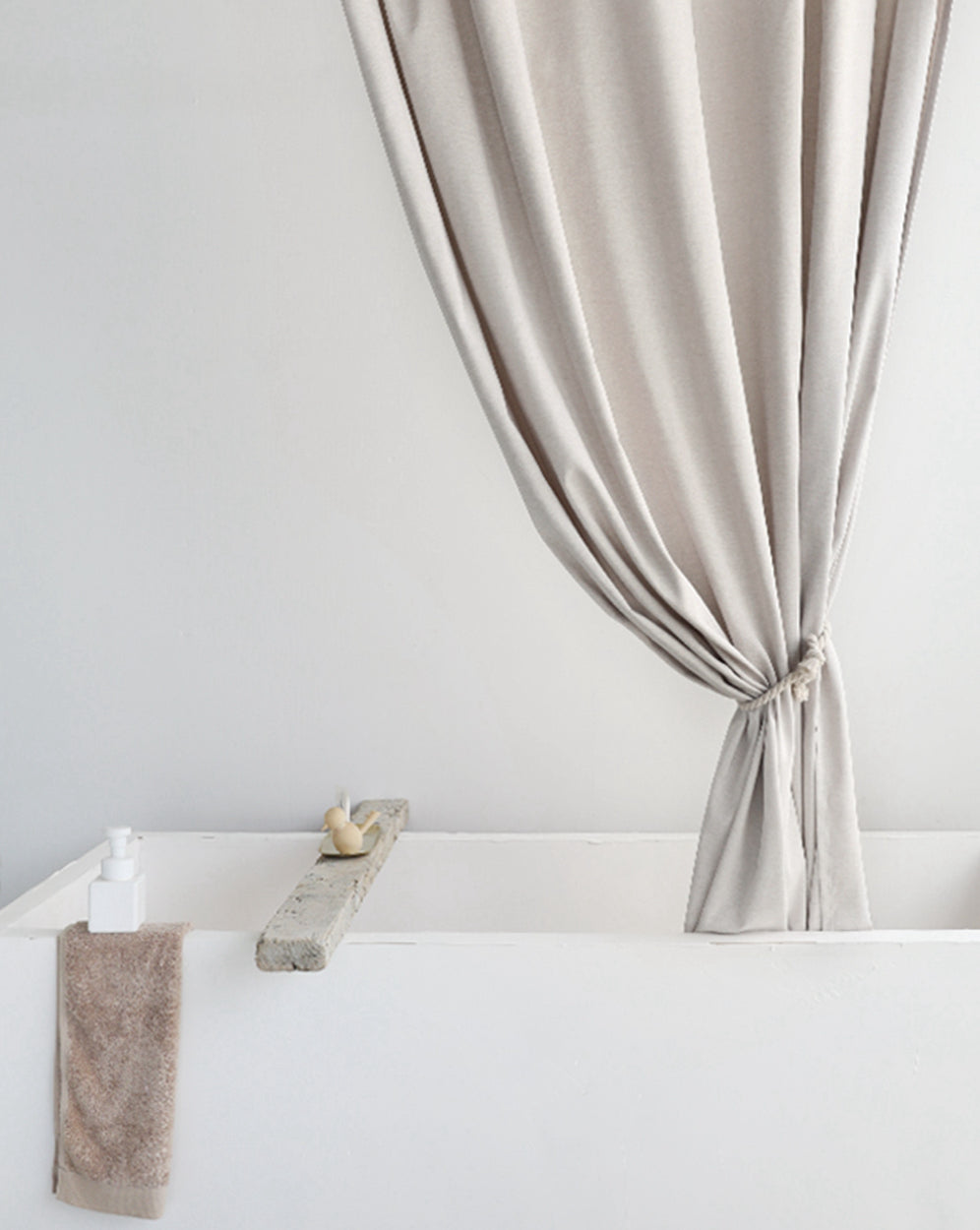 Elegant Shower Curtains (Roman Hole)