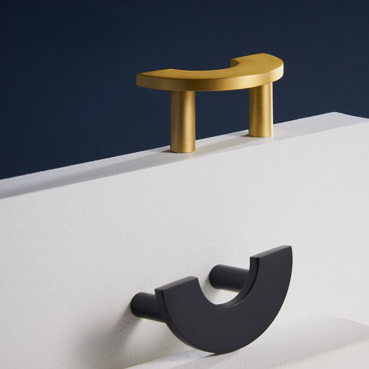 Light Lux Semi Circle Handle & Knob