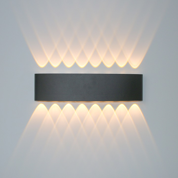 Indoor/Outdoor Wall Light