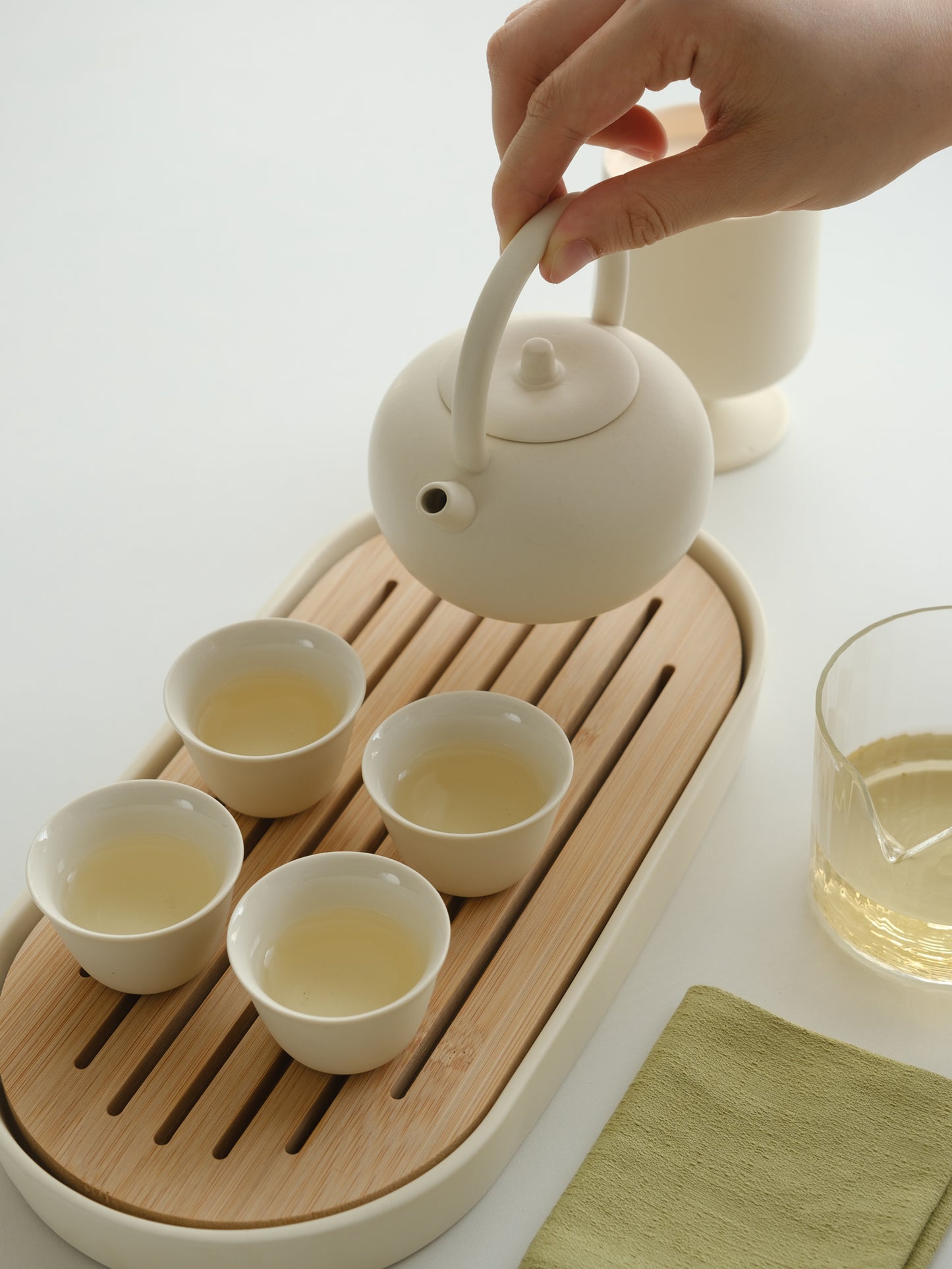 Minimalistic Tea Set