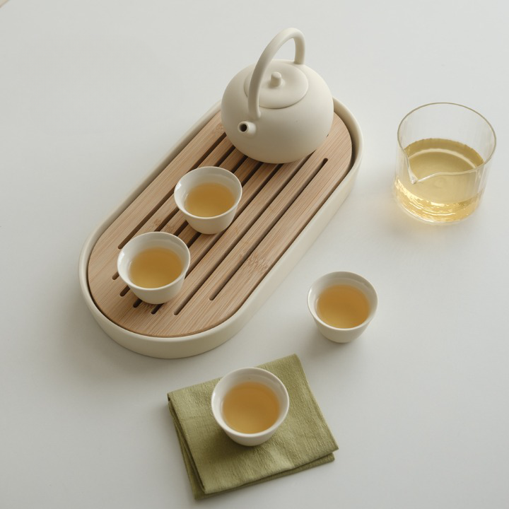 Minimalistic Tea Set