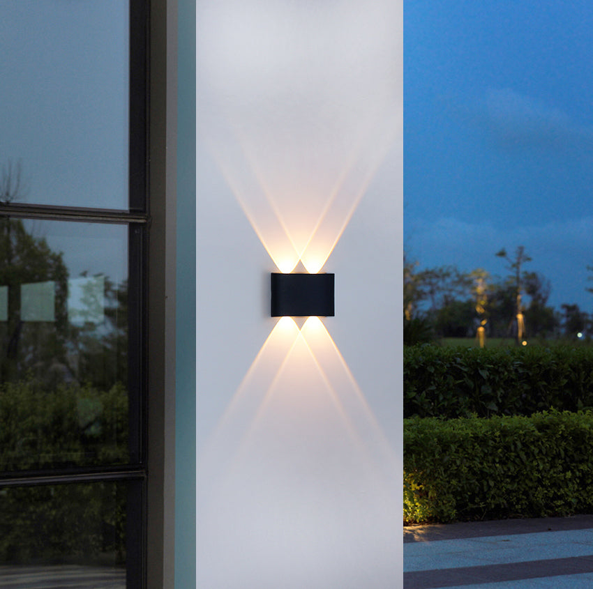 Indoor/Outdoor Wall Light