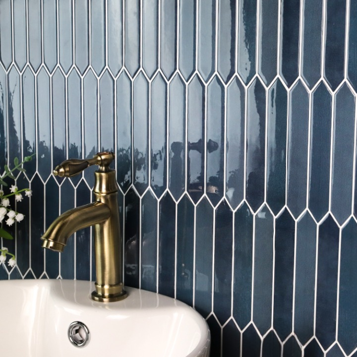Classic Oval Peel and Stick Tiles