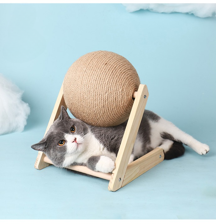 Cat Scratching Rotating Ball Toy