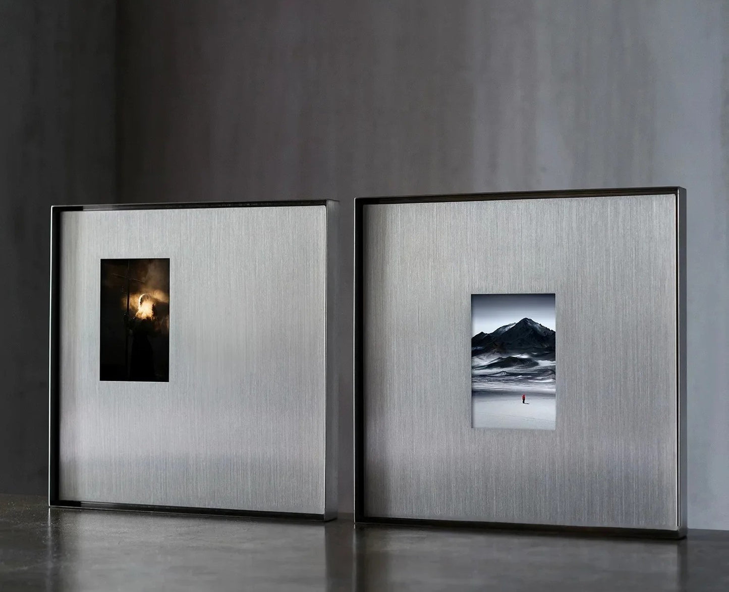 Metal Square Wall-Mounted Picture Frame