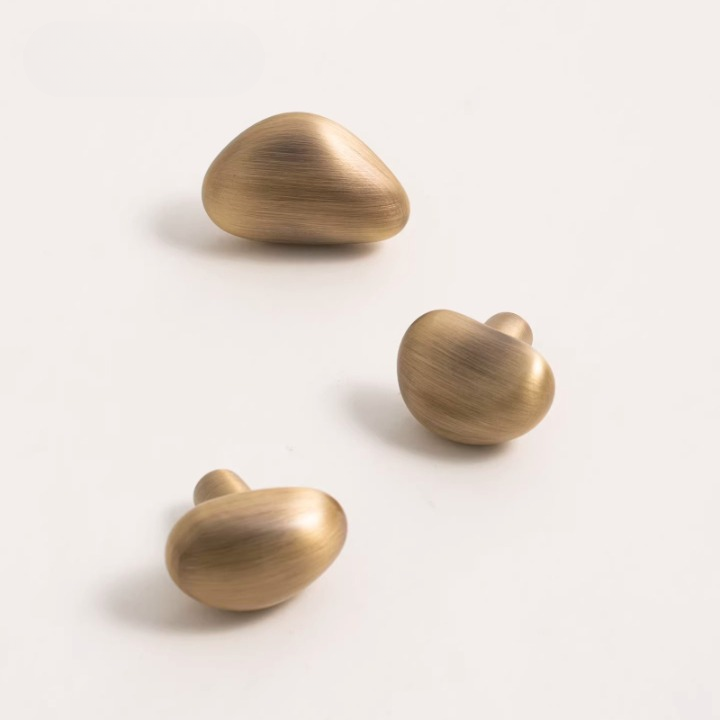 Irregular Retro Solid Brass Cabinet Knobs