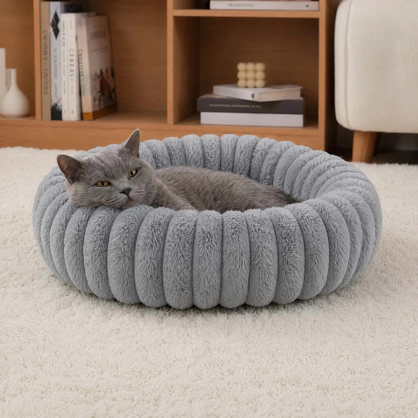 Classic Round Cats & Dogs Bed
