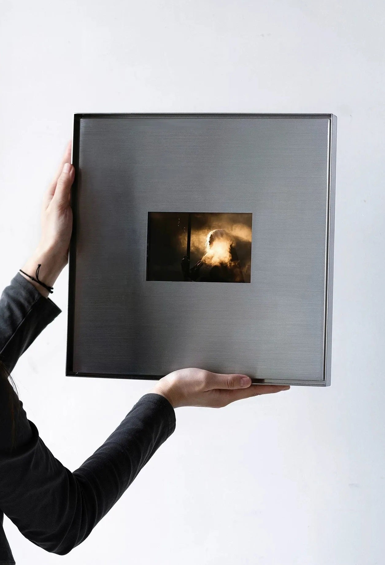 Metal Square Wall-Mounted Picture Frame
