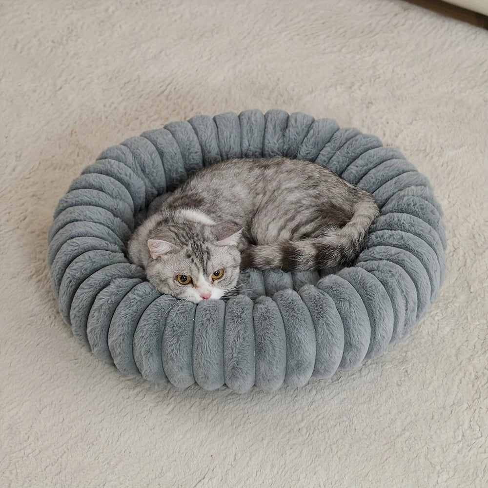 Classic Round Cats & Dogs Bed