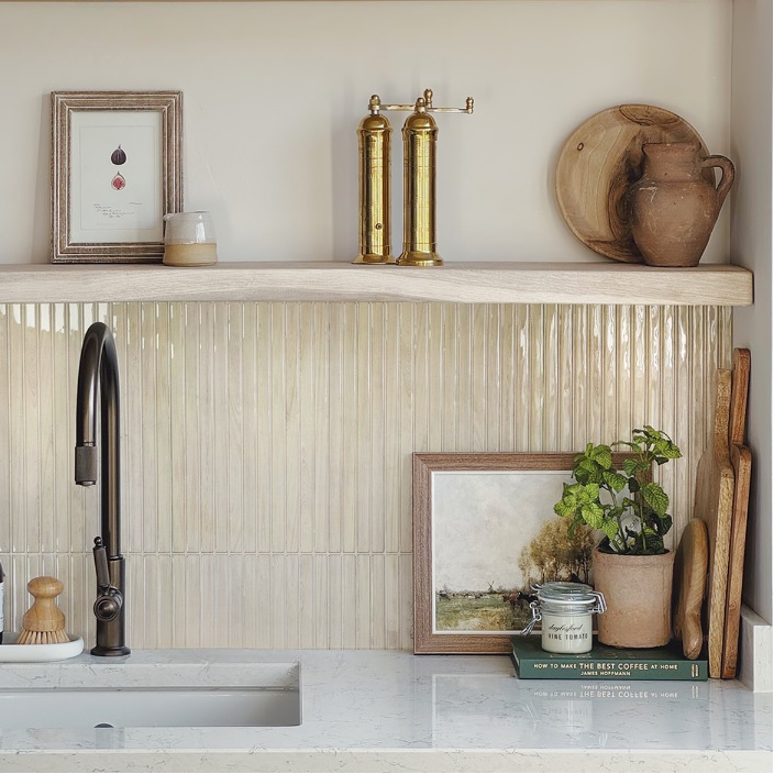 Beige Thin Rectangular Peel and Stick Tiles