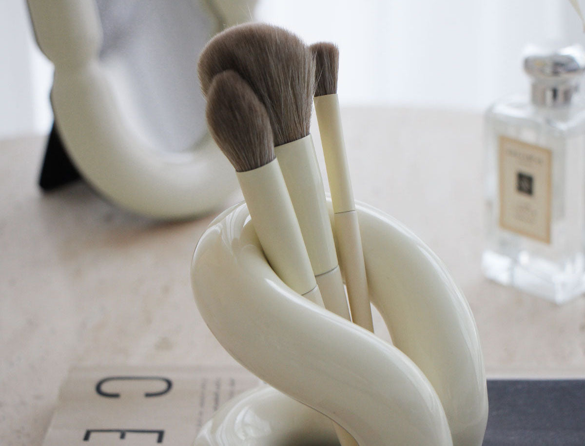 Ceramic Knot Pen Holders