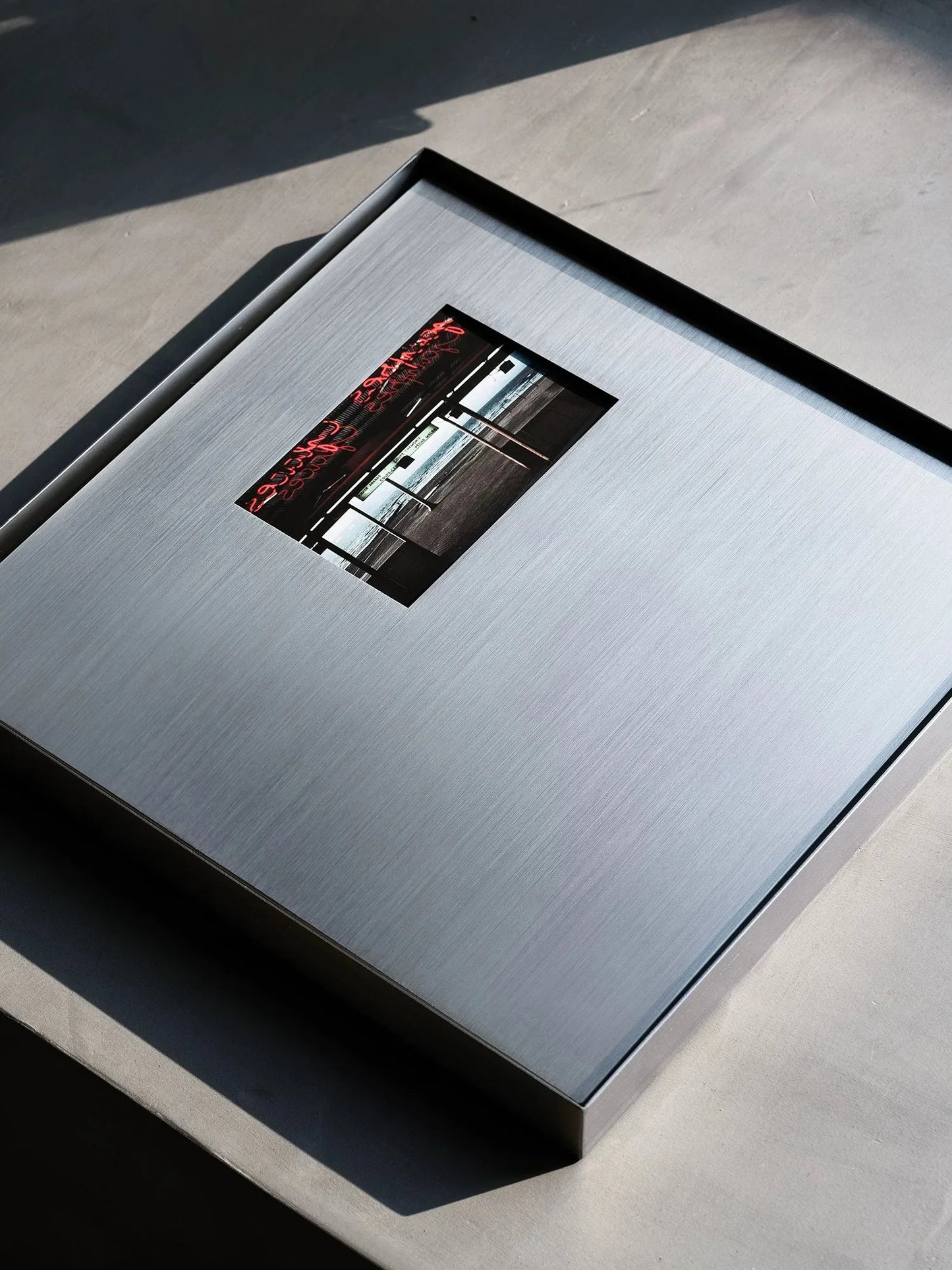 Metal Square Wall-Mounted Picture Frame