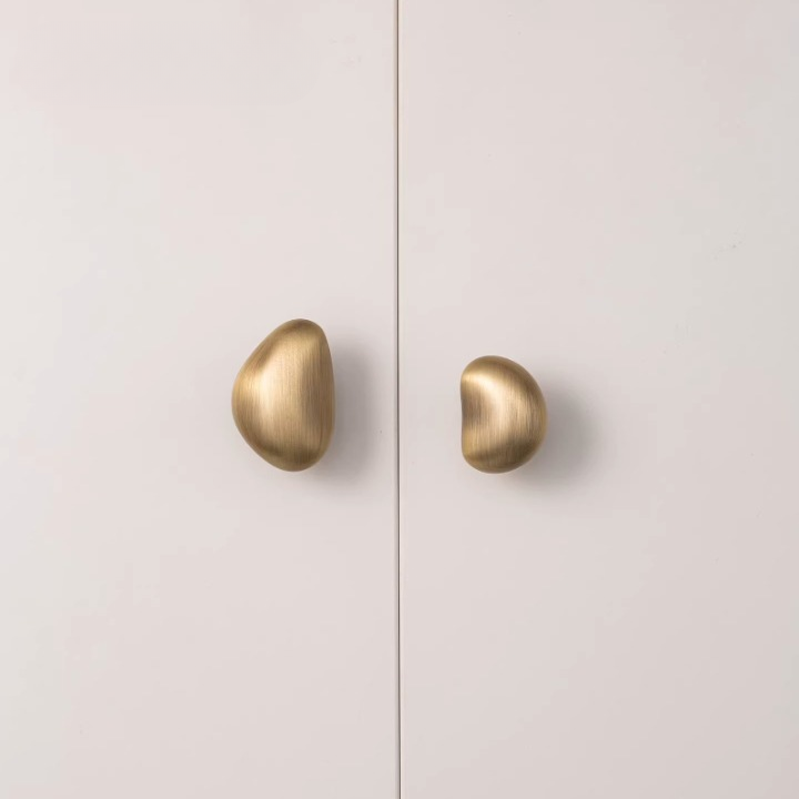 Irregular Retro Solid Brass Cabinet Knobs