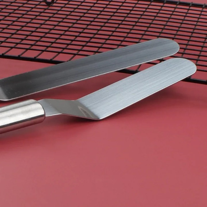 Metal Cake Spatula