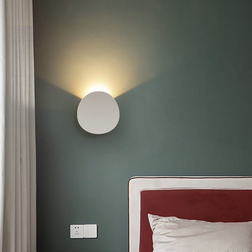 Minimalistic Wall Light